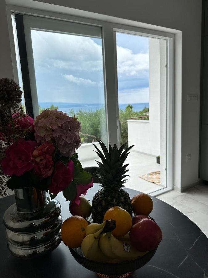 Olive View Apartment Brela Esterno foto