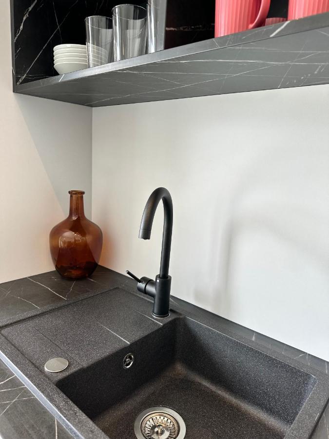 Olive View Apartment Brela Esterno foto