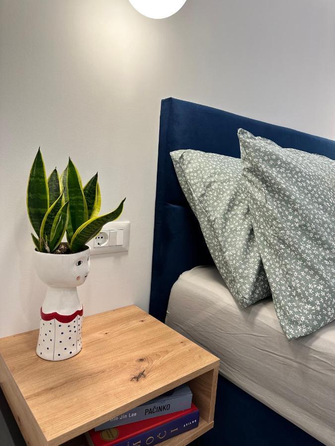 Olive View Apartment Brela Esterno foto