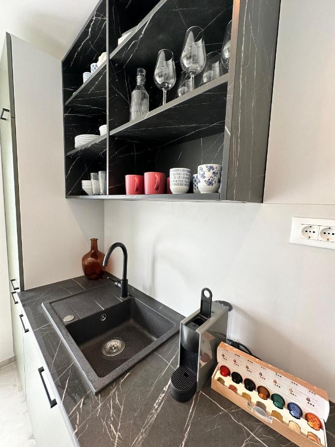 Olive View Apartment Brela Esterno foto