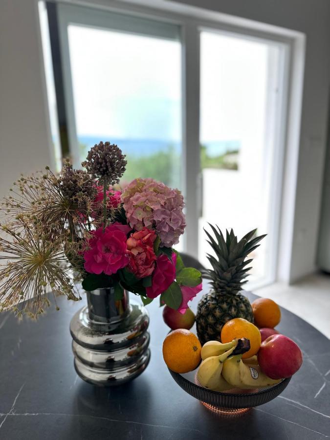 Olive View Apartment Brela Esterno foto