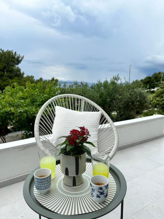 Olive View Apartment Brela Esterno foto