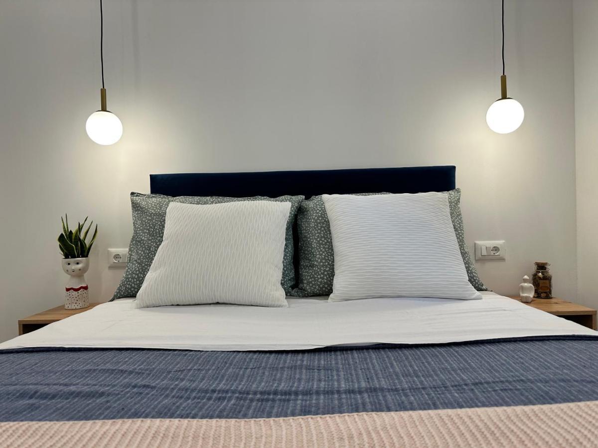Olive View Apartment Brela Esterno foto