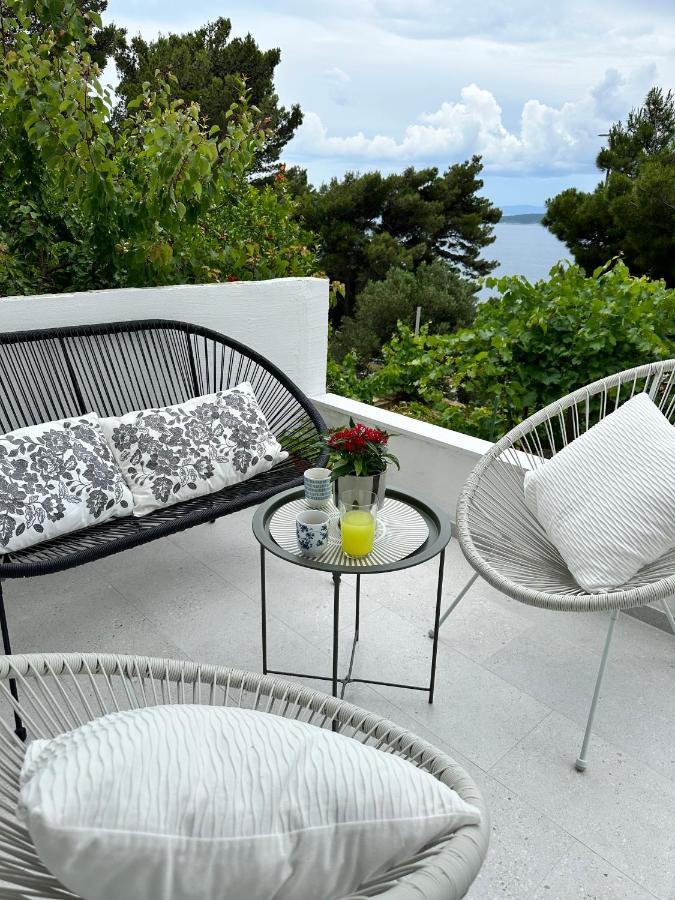 Olive View Apartment Brela Esterno foto